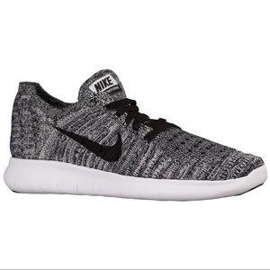 Nike FlyKnit Free RN
